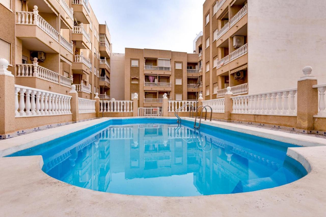 Сomfortable Apartament Caballero De Rodas Torrevieja Exterior foto